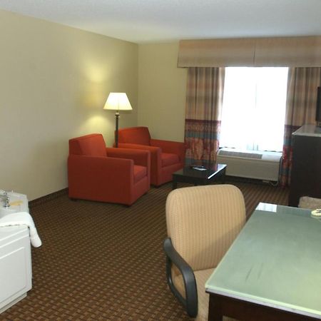 Holiday Inn Hotel & Suites Owatonna Buitenkant foto