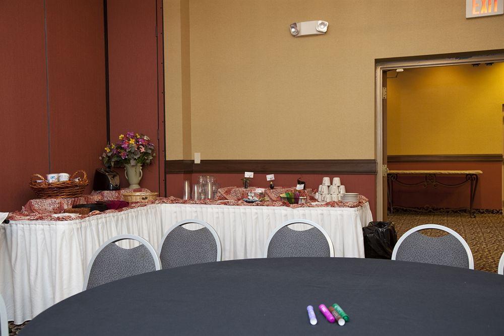 Holiday Inn Hotel & Suites Owatonna Restaurant foto