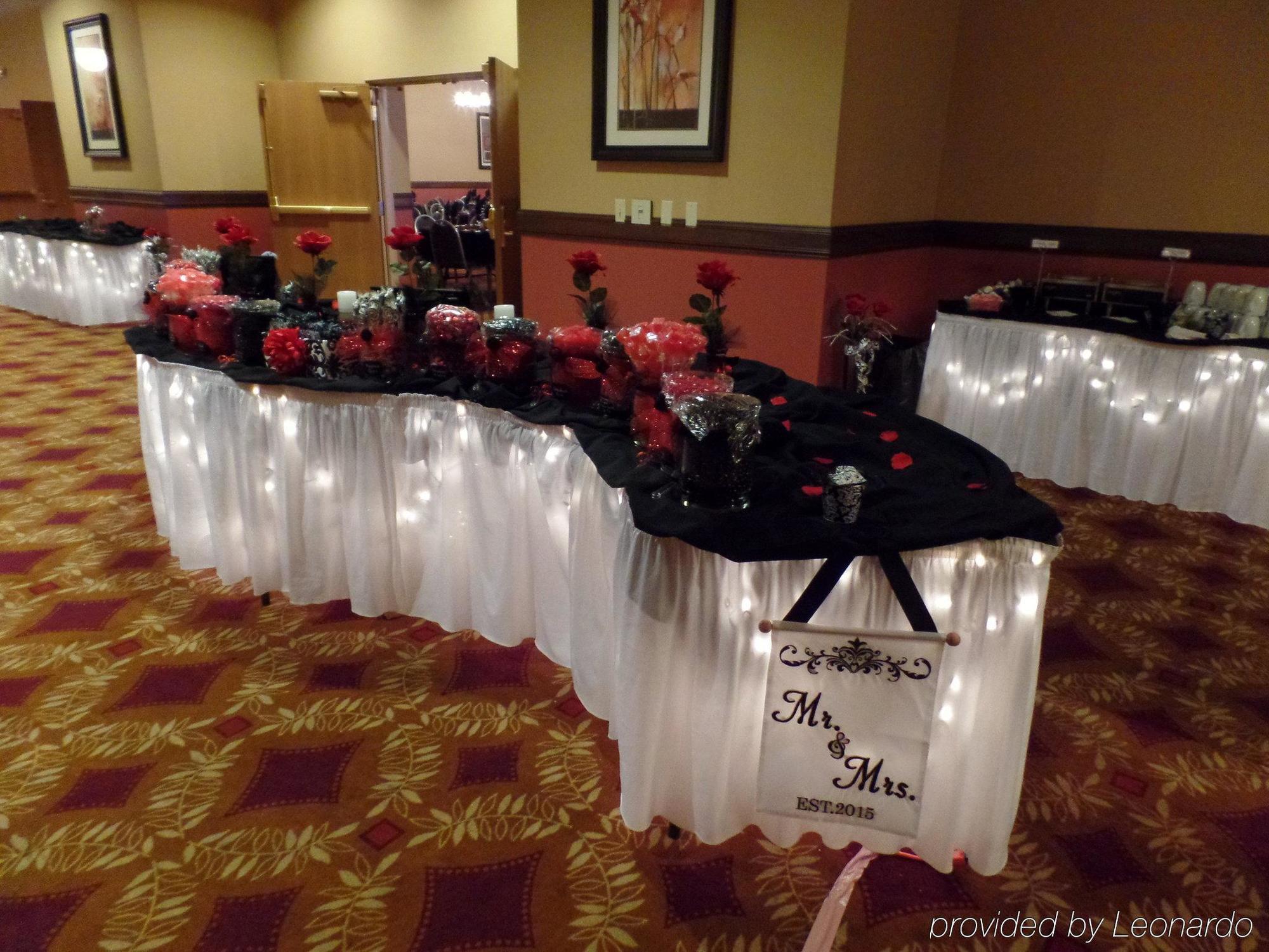Holiday Inn Hotel & Suites Owatonna Buitenkant foto