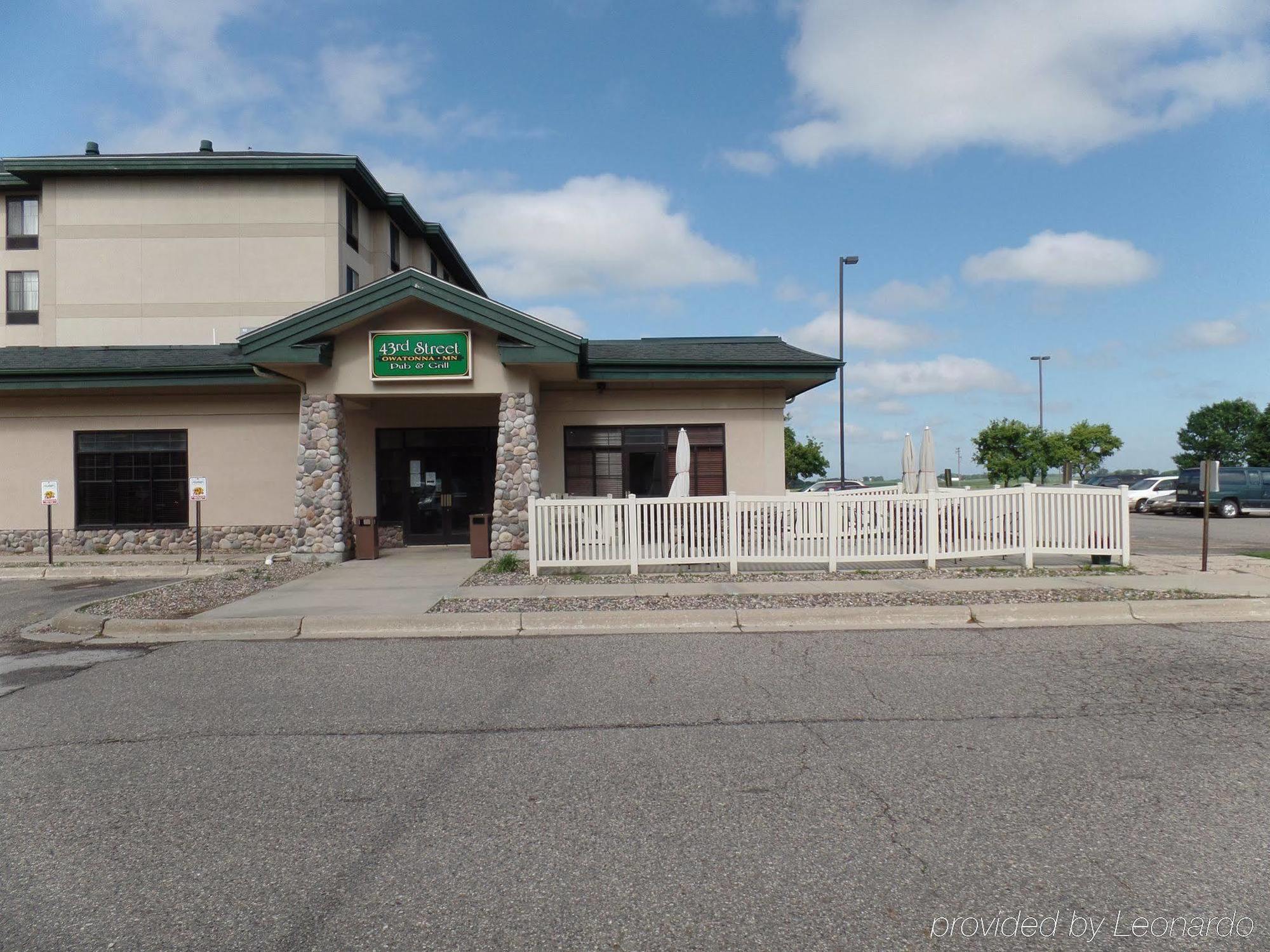 Holiday Inn Hotel & Suites Owatonna Buitenkant foto