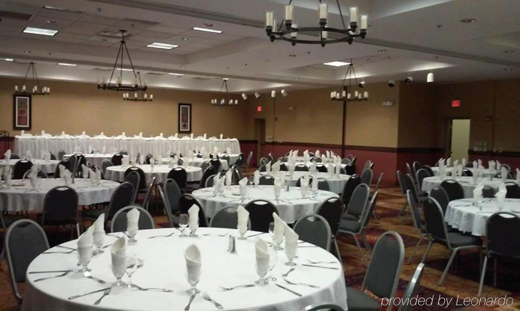 Holiday Inn Hotel & Suites Owatonna Buitenkant foto