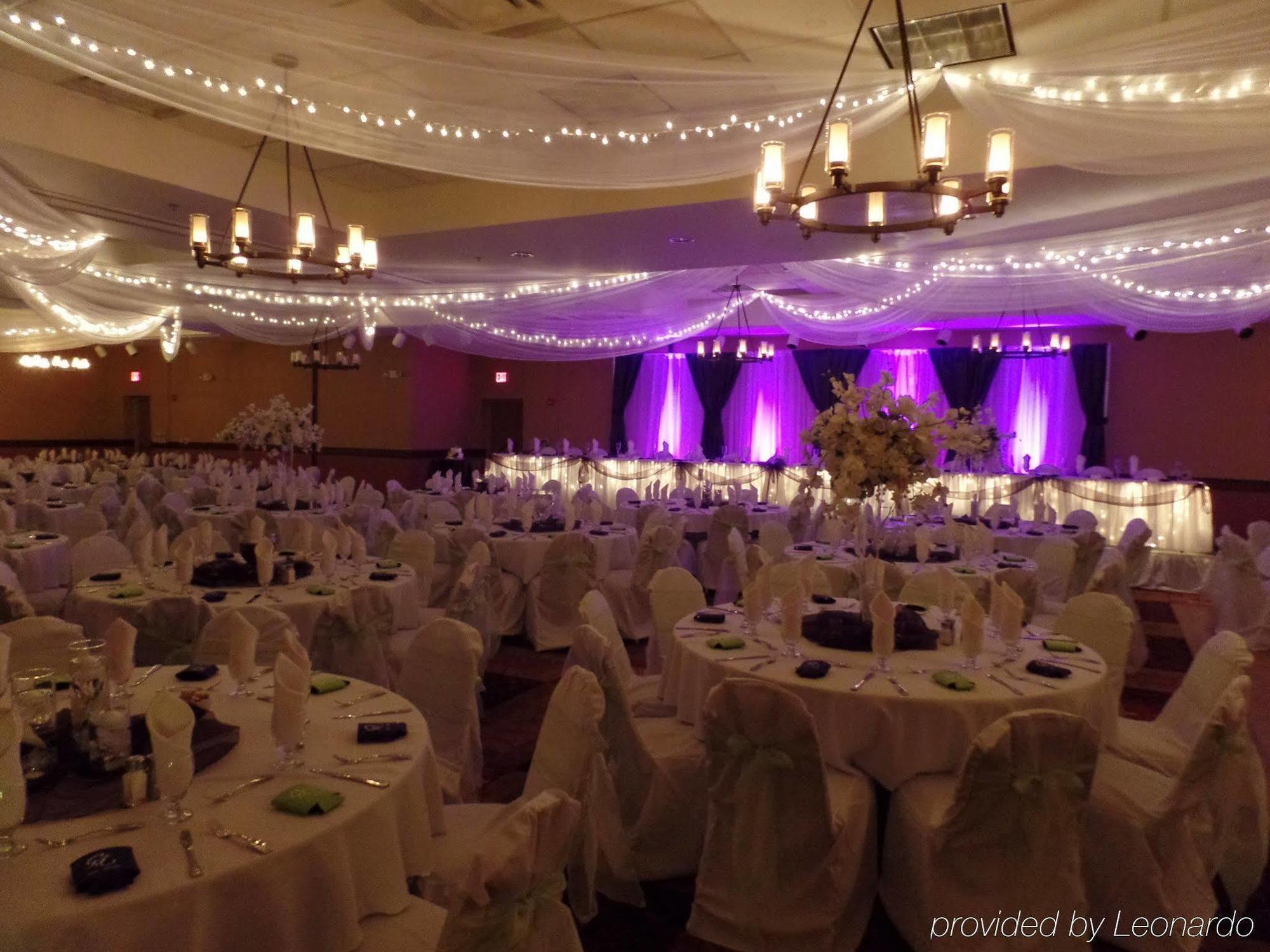 Holiday Inn Hotel & Suites Owatonna Buitenkant foto