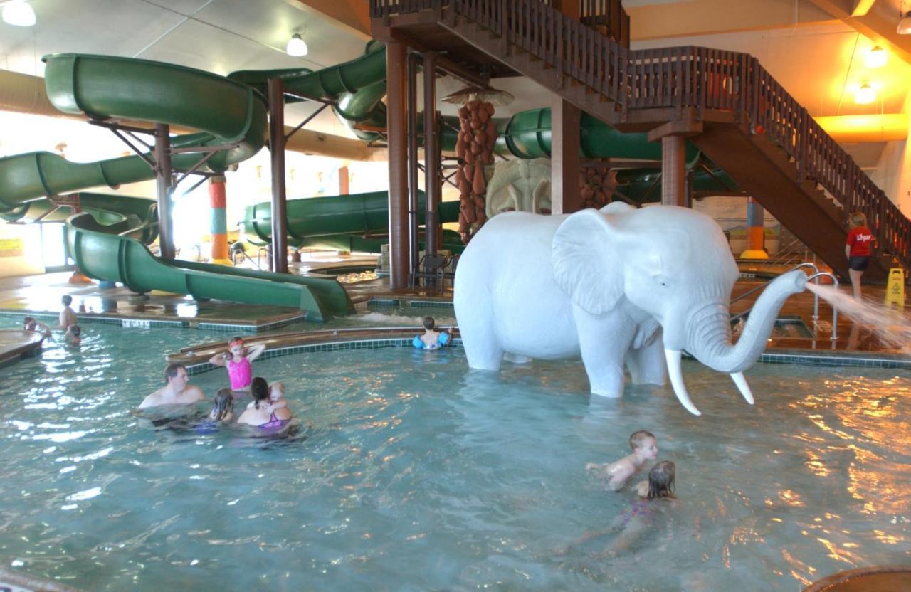 Holiday Inn Hotel & Suites Owatonna Buitenkant foto